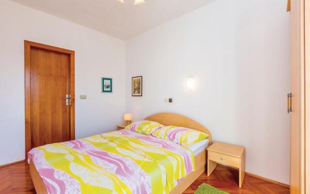 Beautiful Home in Barbat-rab With Wifi and 2 Bedrooms
