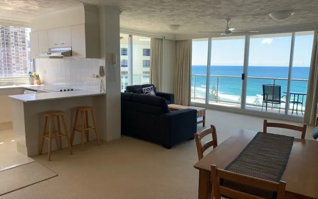 Peninsula Resort - Private Apartments