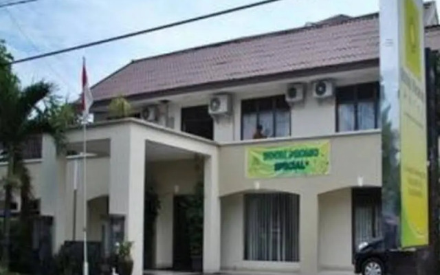 RedDoorz @ Jalan Sriwijaya Semarang