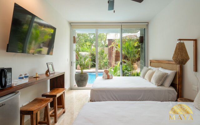 NHOA 107C Lux 1BR Condo Pool access in Aldea Zama