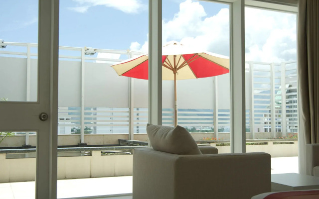 Nhi Phi Hotel
