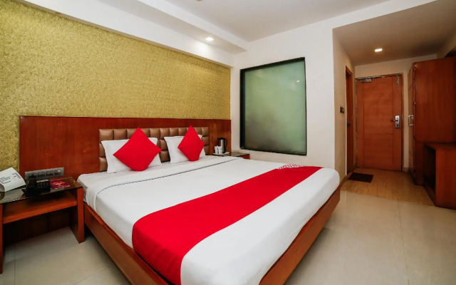 OYO 22953 Hotel Shelter