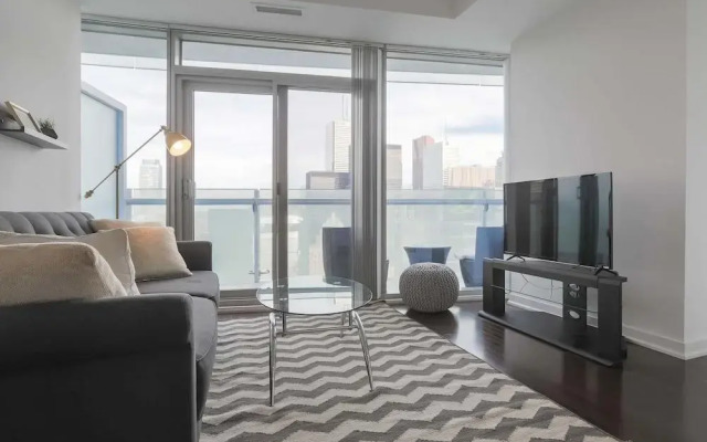 Noel Suites - York and Harbour St.