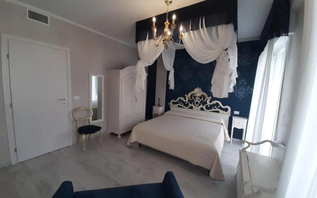 Suites Train Station Mestre Apartment    (No Front Desk Need To Contact Property 5  Days In Advance)