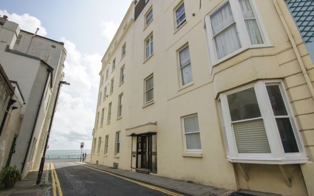 Sea Breeze Apartment Central by Brighton Holiday Lets