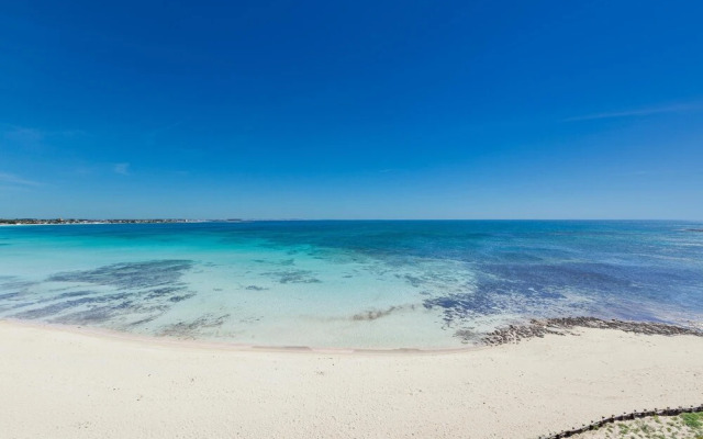 2850 Residence Bellavista - App 4 PP by Barbarhouse