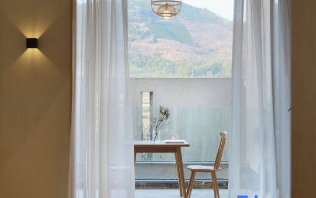 Mogan Mountain Akita Cuckoo Fairytale World B&B