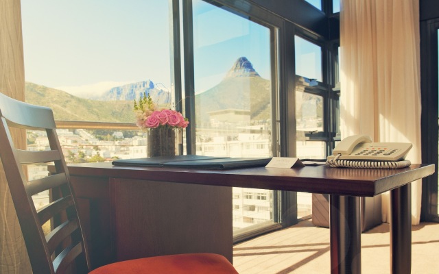 Premier Hotel Cape Town