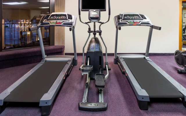 Ramada By Wyndham Milwaukee Downtown