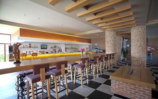 Hotel Defne Star