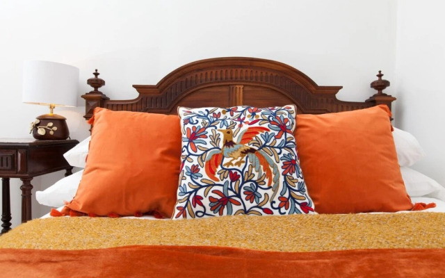 Traditional Luxury Apartment Sleeps 10 Guests