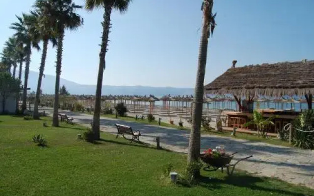 Era Beach Apartments