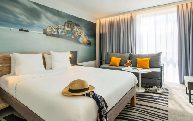 Novotel Paris Coeur d'Orly Airport