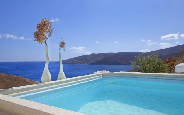 Tholaria Boutique Hotel