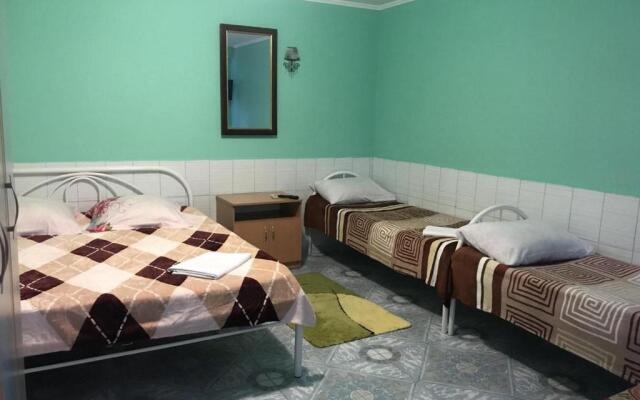 Guest House On Terskaya 35