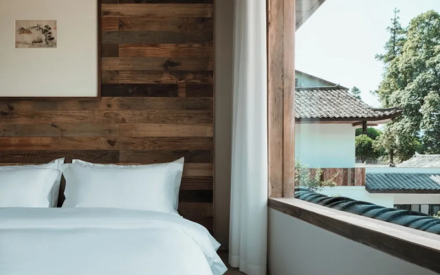 Emeishan Hetang Yunqi Tangquan Homestay