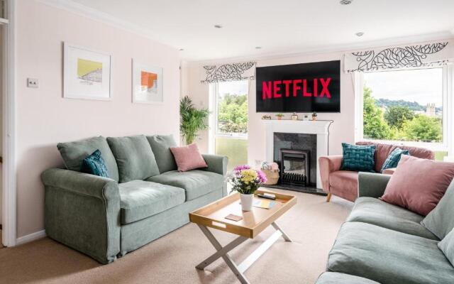 Stunning 4 Bedroom House in Central Bath