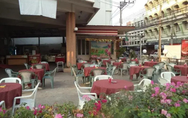 Sirichai Hotel