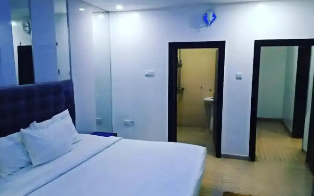 Pioneer Luxury Apartment