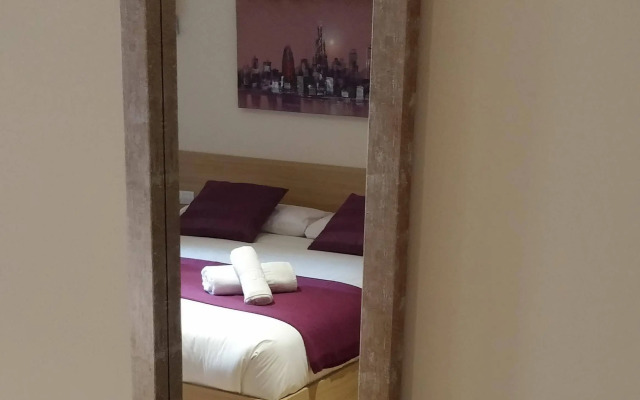 Hostal Barcelona Travel