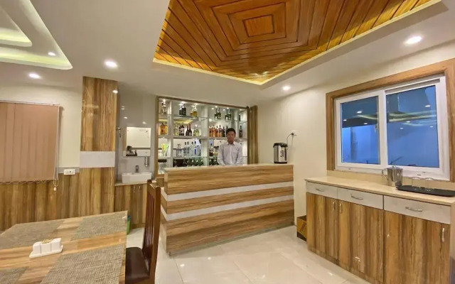 Hotel Shree Yantra by OYO Rooms