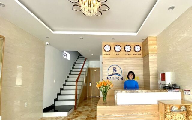 Blue S Hotel & Apartment by Zuzu