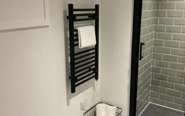 Lower Greenbank Guest Suite
