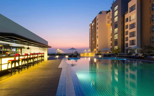Novotel Yangon Max