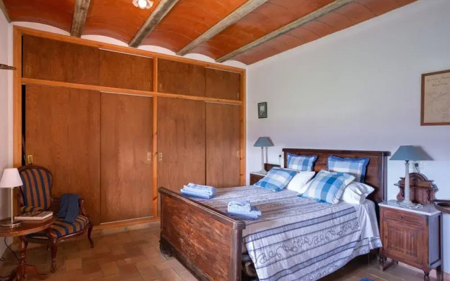 Vibranr Holiday Home in Aiguaviva With Swimming Pool
