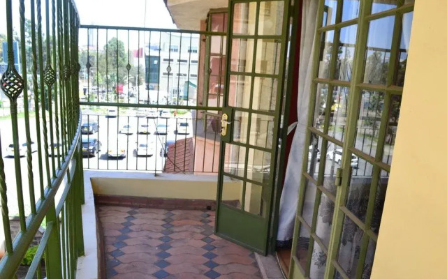 Hillview Apartment