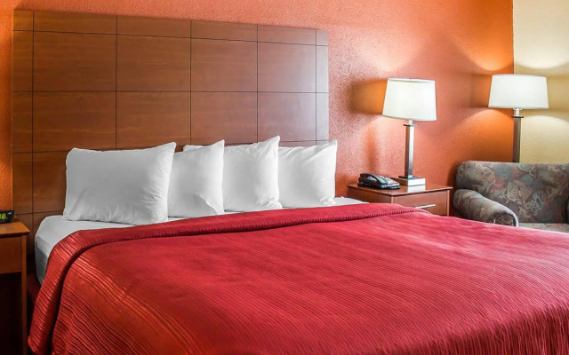 Quality Inn Manitowoc