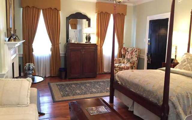 Morris House Hotel