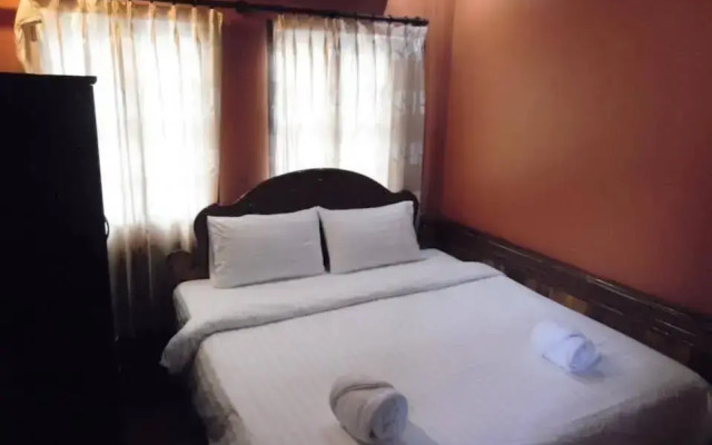 Salakphet Guesthouse