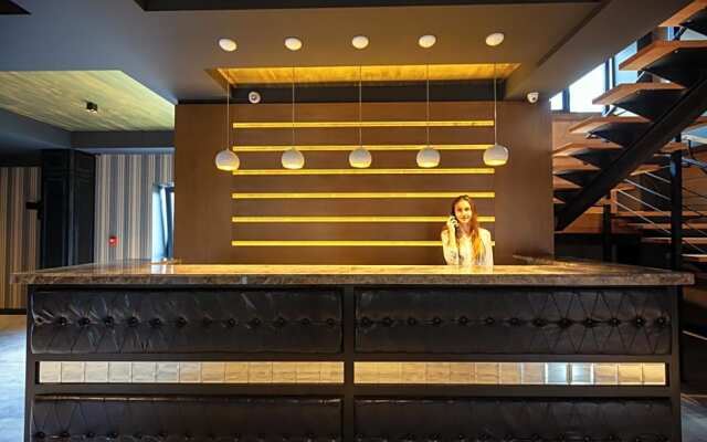 Solomon Hotel