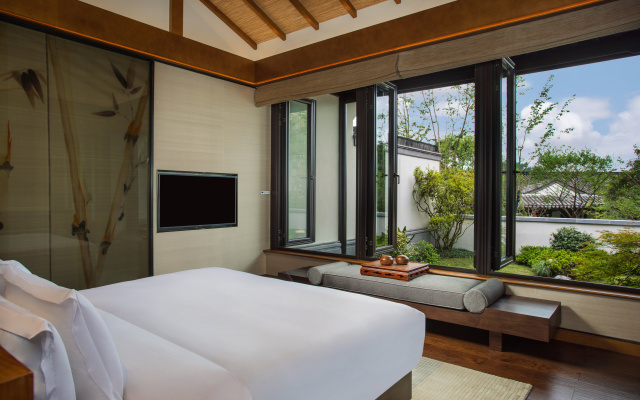Banyan Tree Anji