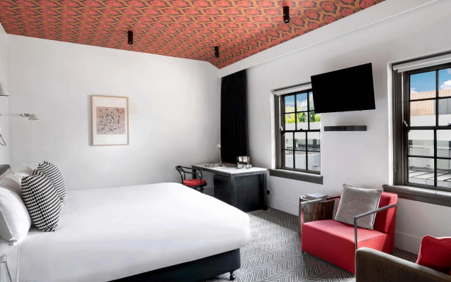 Peppers Gallery Hotel Canberra