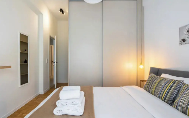Mystique 2-Bedroom Apartment in Athens
