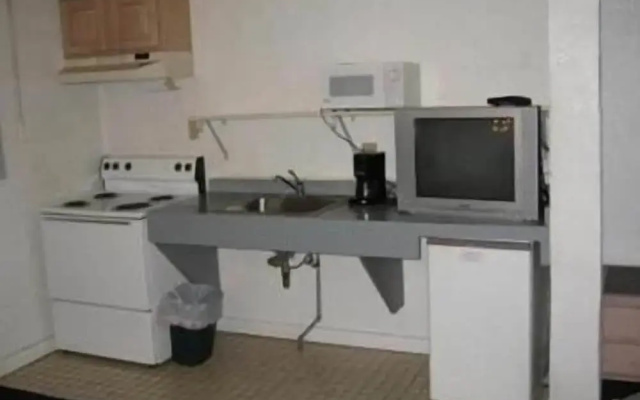 The Hub Motel