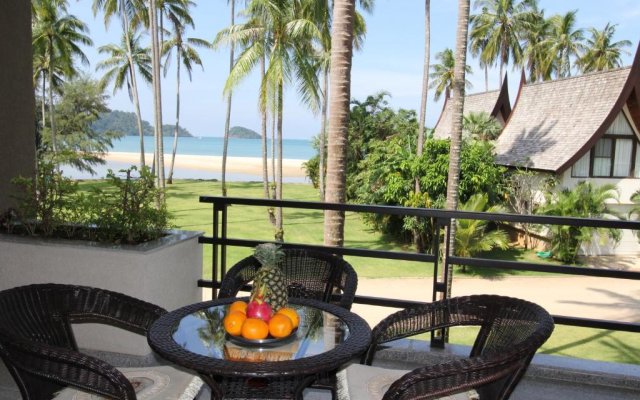 Siam Royal Bay Beach Villa and Beachfront Apartments