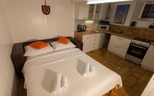 Studio Apartment Nihar