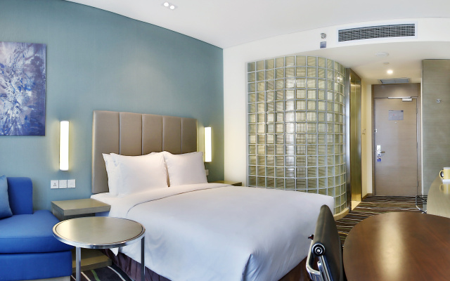 Holiday Inn Express Langfang Park View – Guest Rooms – Langfang