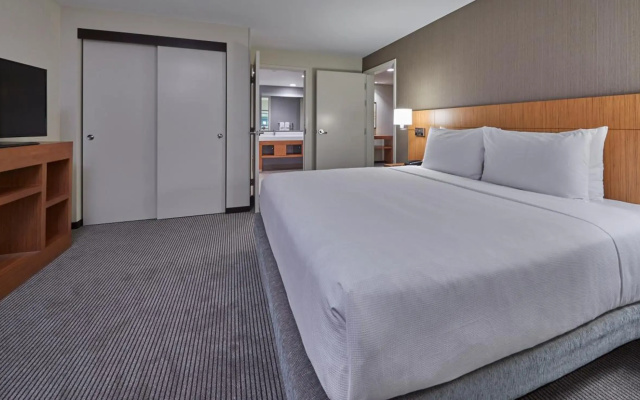 Hyatt Place Eugene / Oakway Center