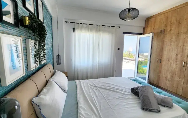 Beautiful Villa Within Easy Distance to Attraction