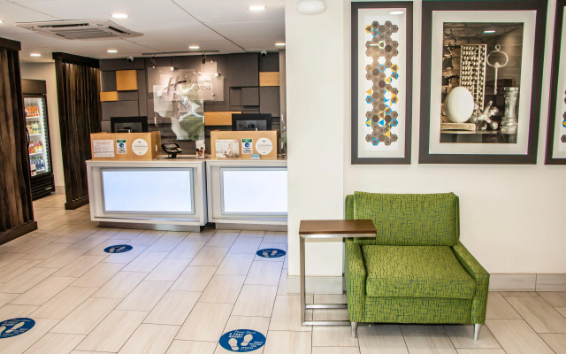 Holiday Inn Express Allentown North by IHG