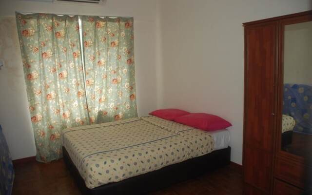 PD World Holiday Home @ Teluk Kemang