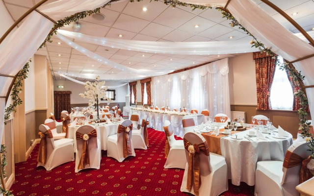 Borough Arms Hotel