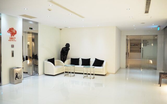 The Riverside Hotel Esthetics