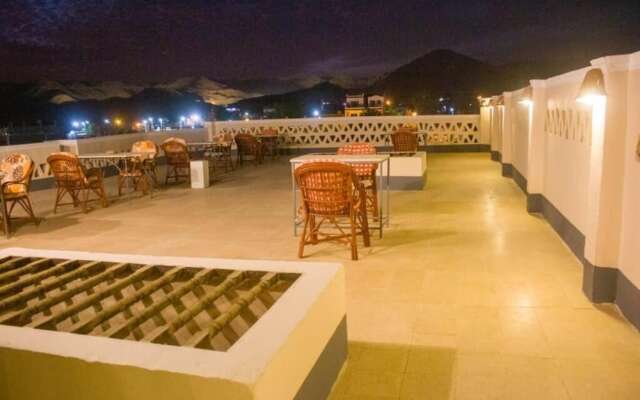 Desert Paradise Lodge
