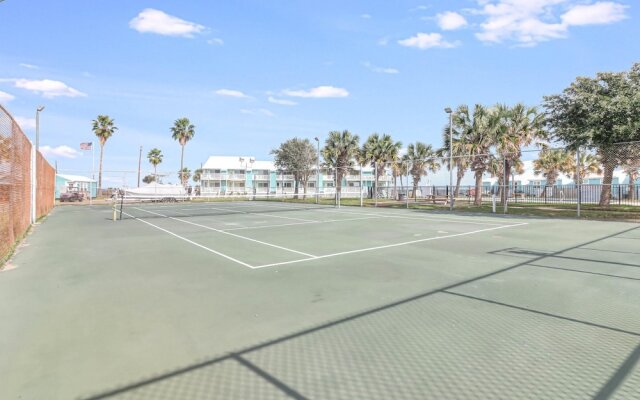 Carols Coastal K502 3 Bedroom Condo by RedAwning