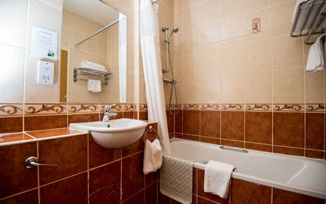 The Ivy Bush Royal Hotel By Compass Hospitality